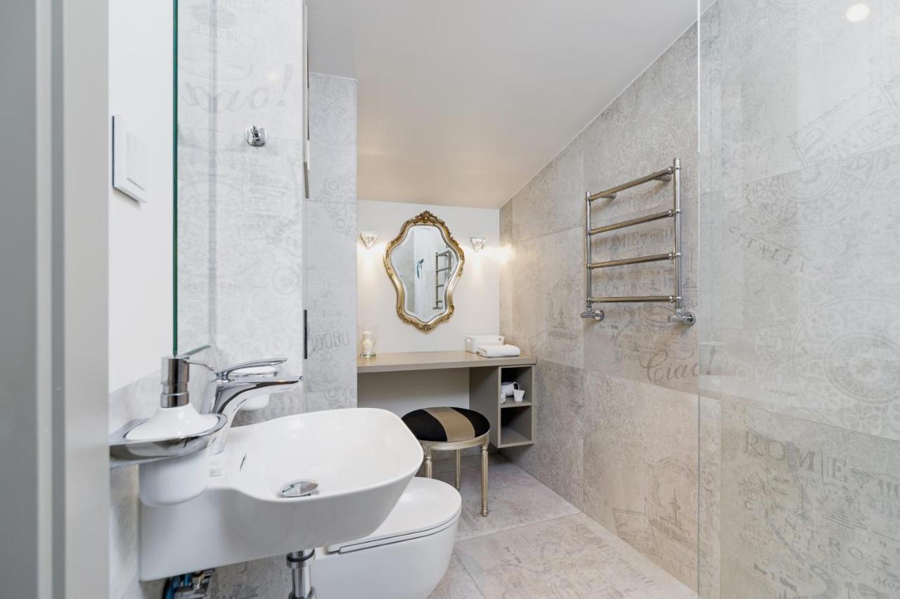 Modern Studio Wegierska Cracow By Noclegi Renters Krakow Bagian luar foto
